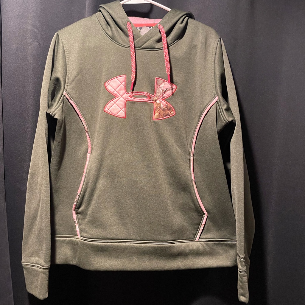 Under Armour, L